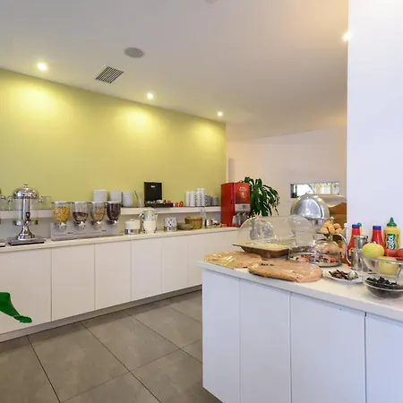 Hotel Xenia Naxos City