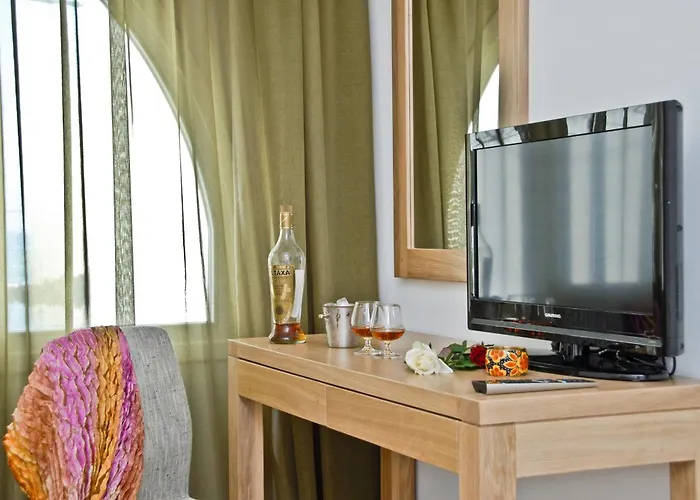 ホテル クセニア 3*