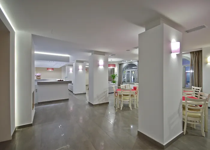 クセニア Naxos City