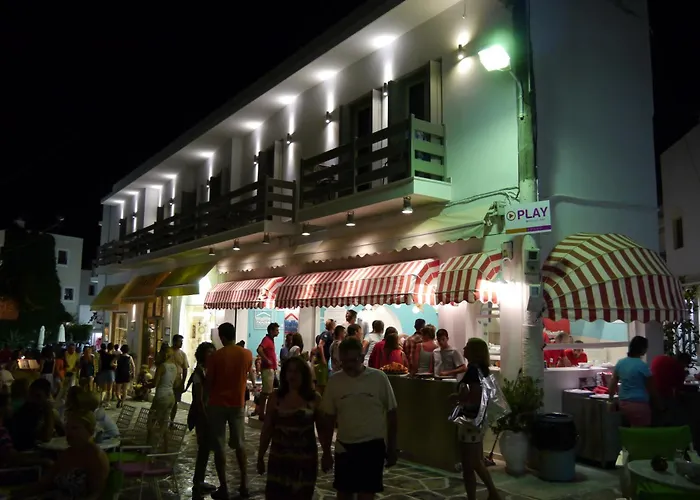 クセニア Naxos City