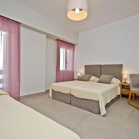 Xenia 3* Naxos City