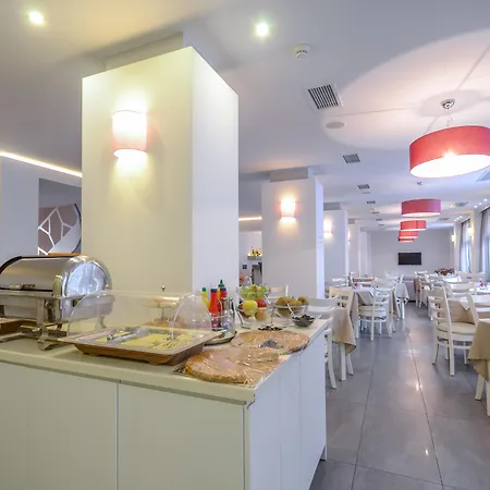 Hotel Xenia Naxos City