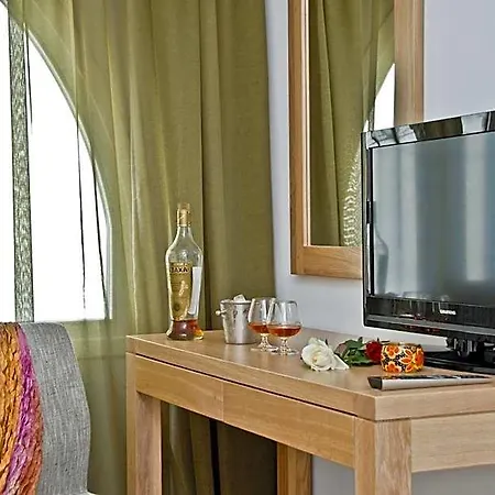Xenia Hotel