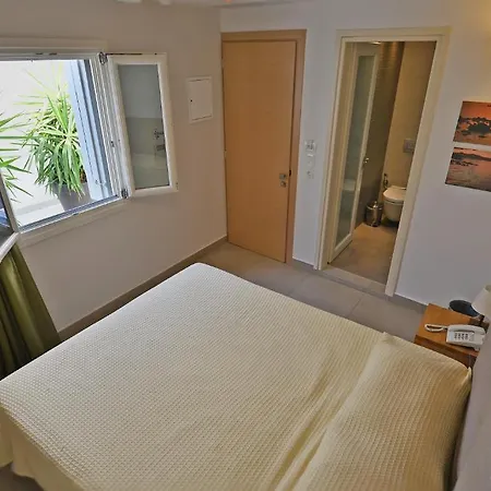 Xenia 3* Naxos City